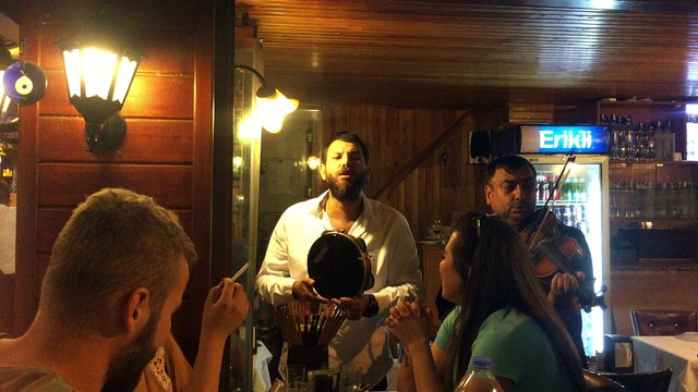 Seni Ben Ellerin Olsun Diye mi Sevdim?