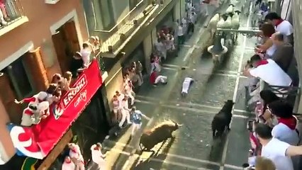 6 injured on day 2 of Spain's bull-running week