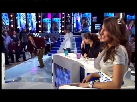 Damien Baizé (Jonathan Lambert) avec Laury Thilleman - ONPC