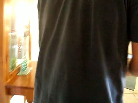 Ce chien réagit d’une manière démesurée quand son maitre lui propose de sortir en promenade !