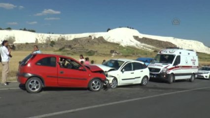 Pamukkale'de Kafa Kafaya Çarpıştılar