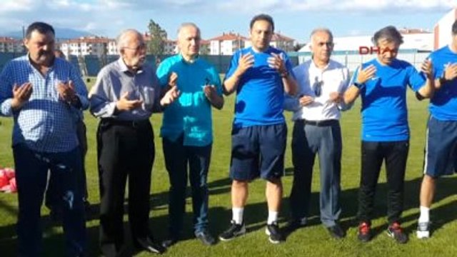 Boluspor, Yeni Sezon Çalışmalarına Dualarla Başladı