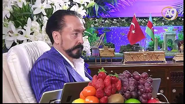 Münafık sinsice Müslümanları kızdırmaya çalışır, bu onu yıpratır