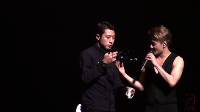 (한국어자막有) 160709 XIA 5th ASIA TOUR CONCERT in YOKOHAMA talk 놀이기구 에피소드 정정해주는 형아 준수 Junsu ジュンス