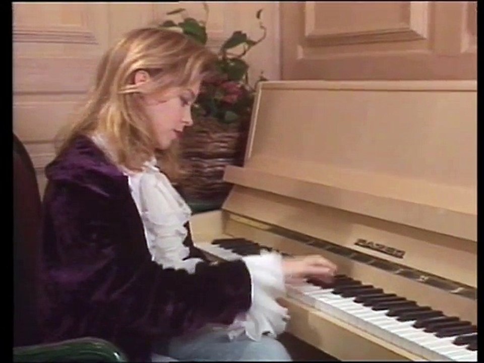 Kylie Minogue - (Plays the piano)