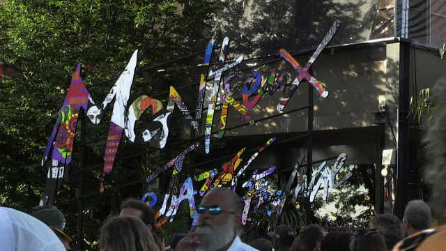 Un document avec les empreintes d'Elvis aux enchères à Montreux