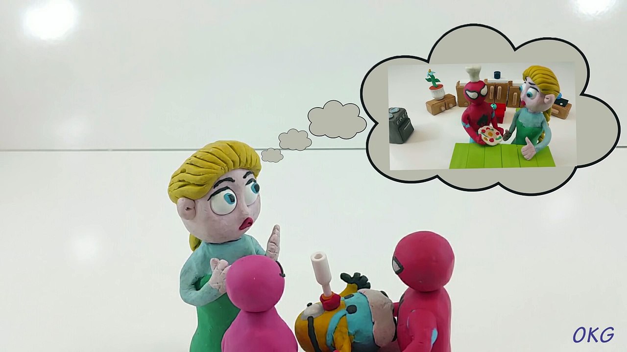 Pink SpiderGirl and Spiderman Cheating Elsa Frozen! PlAy DOh Stop Motion Animation For Kids