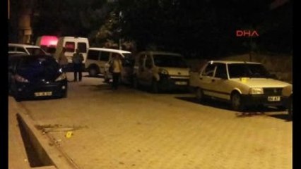 Bursa Sokakta Tartıştığı Kadını Öldürdü, Kendisini Bıçakladı