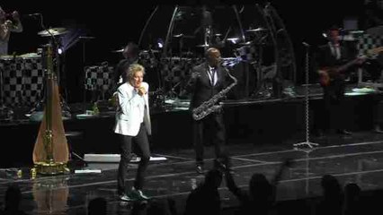 Rod Stewart alcanza en Cap Roig el máximo nivel de estrella del rock