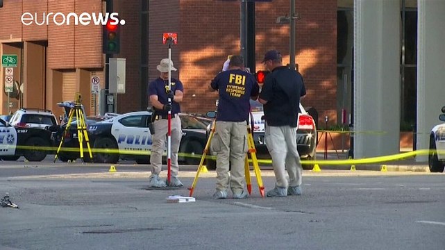 A fegyveres elleni robot bevetését védte a dallasi vezető