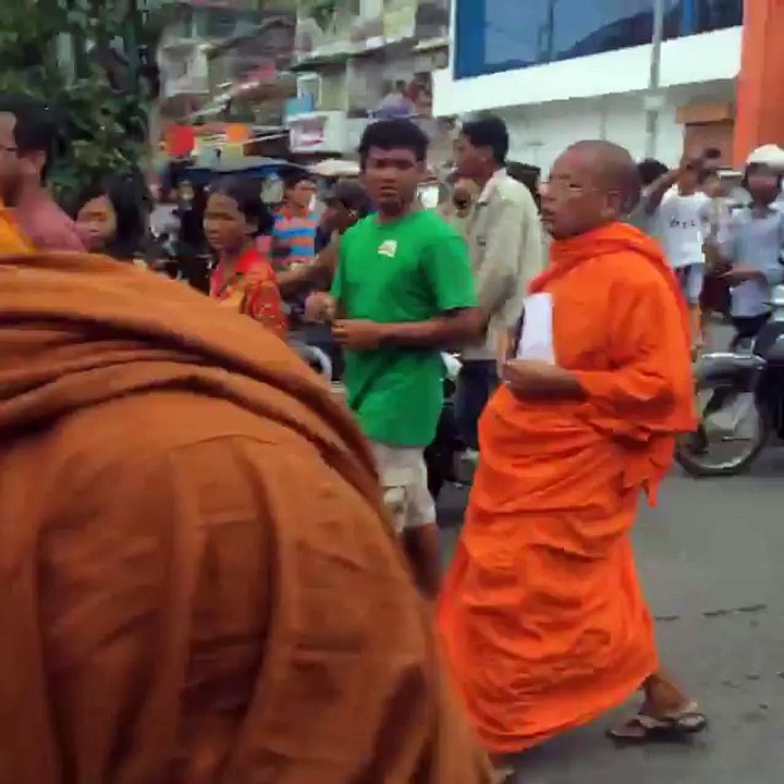 លោកកែម ឡី៖បើចង់ធ្វើអ្នកវិភាគ ត្រូវហ៊ានលះបង់ជីវិត  សូមលោកទៅកាន់សុគតិភព ខ្មែរទាំងអស់ចងចាំវីរះភាពរបស់លោក