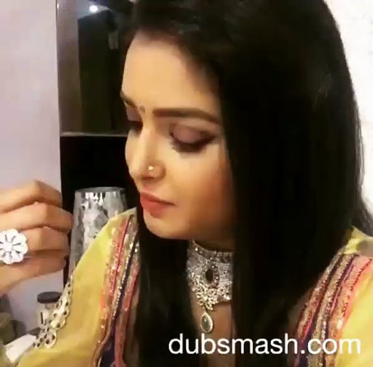 Amrapali Dubey Dubsmash "Bajirao Ne Mastani Se Mohabbat ki hai Aiyyashi nhi"