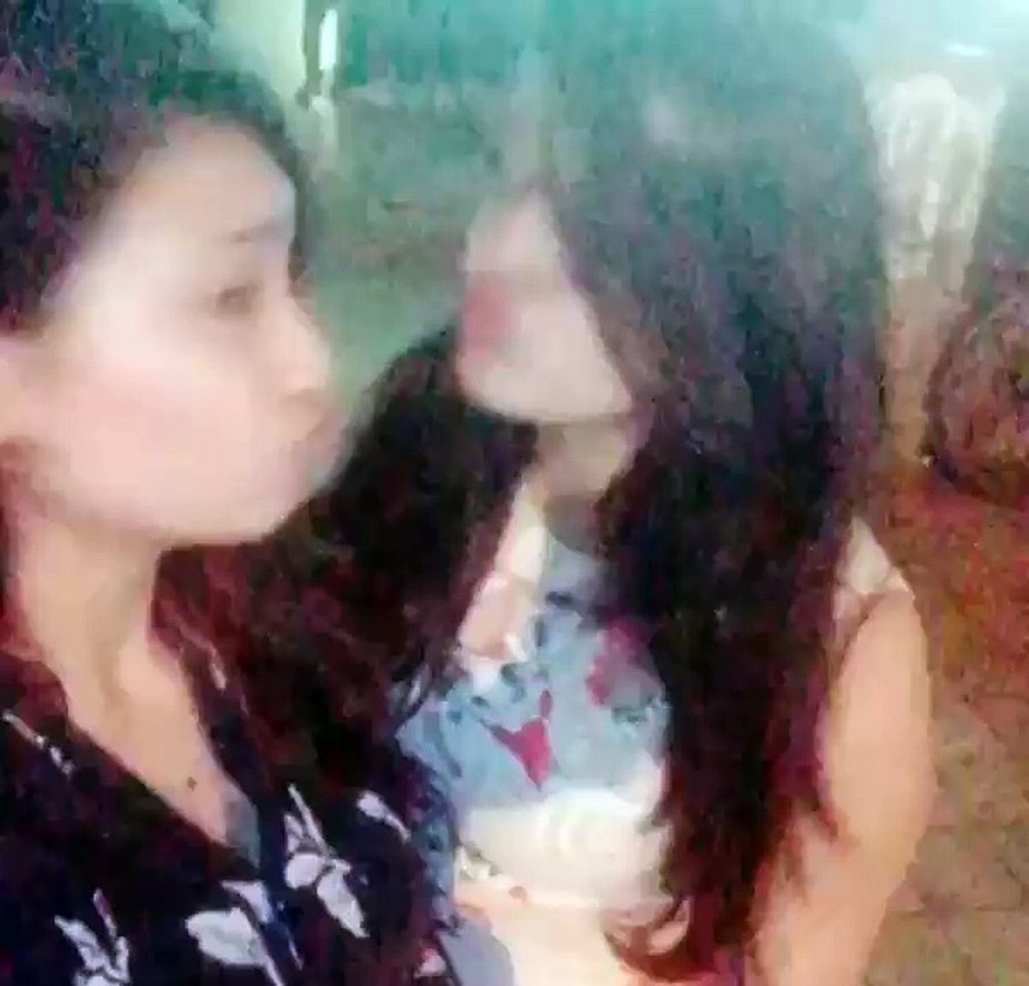 Hot Amrapali Dubey Kissing practice with Sherish Shaikh