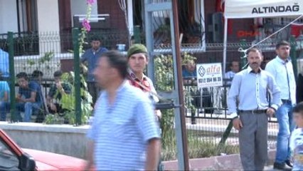 Terhisine 5 Ay Kala Şehit Düşen Jandarma Er Öksüz'ün Cenazesi Baba Evine Getirildi