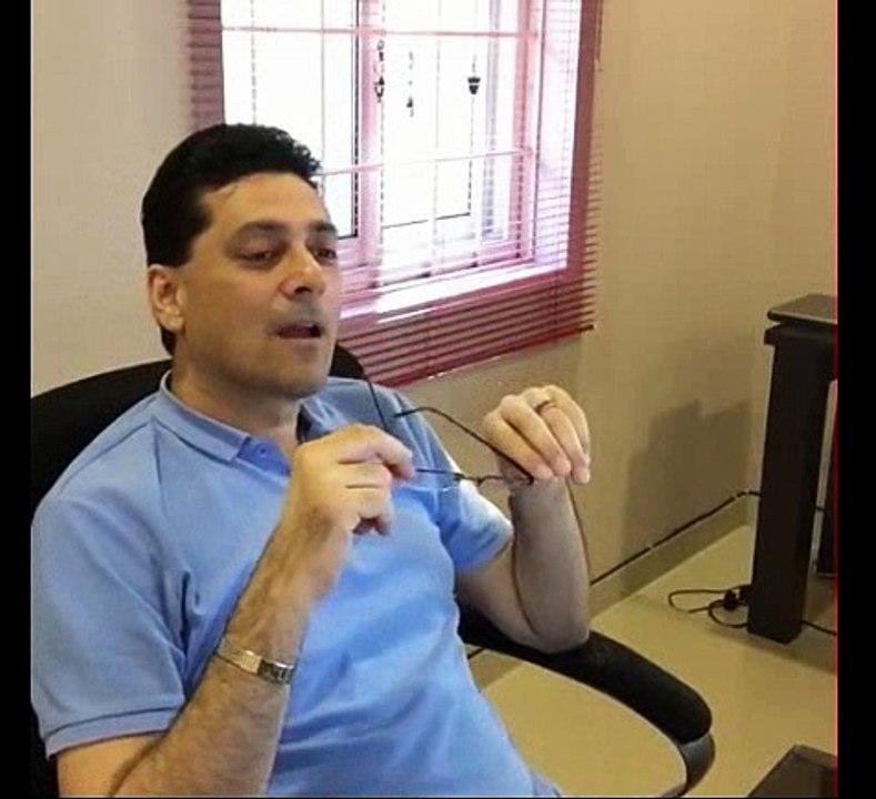 Faisal Qureshi Got Insulted By A Caller During Live Facebook Chat