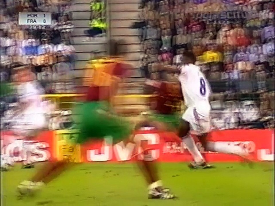 Tran dau giau cam xuc