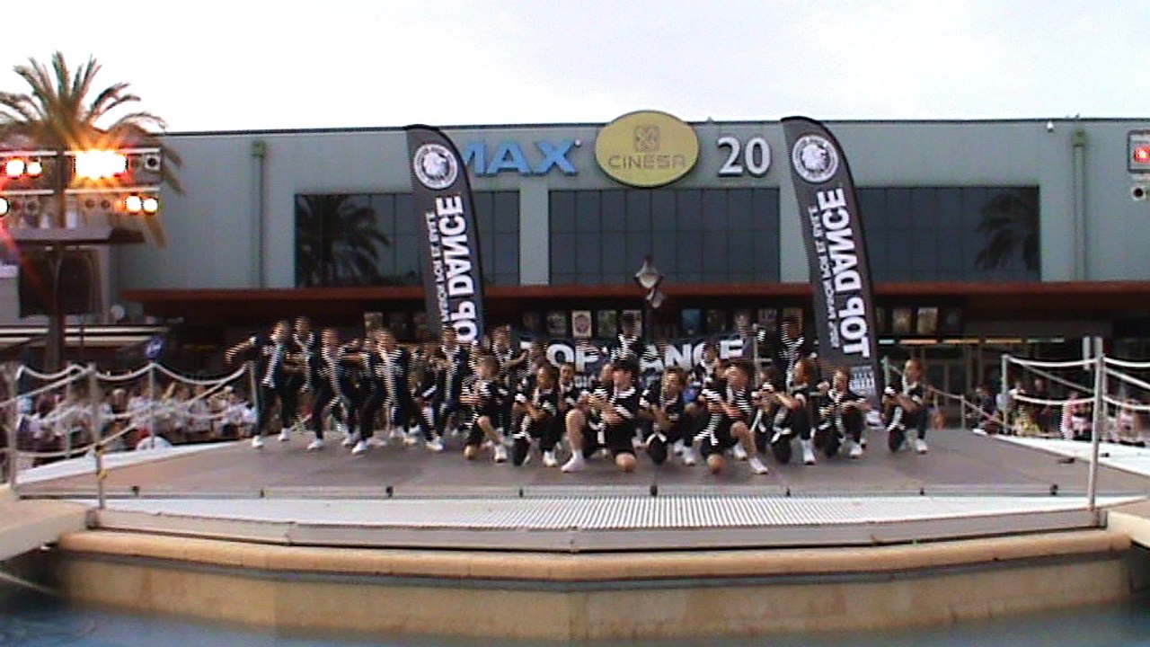 18 HIP HOP JUNIOR SEBAS KIDS ON THE BLOCK