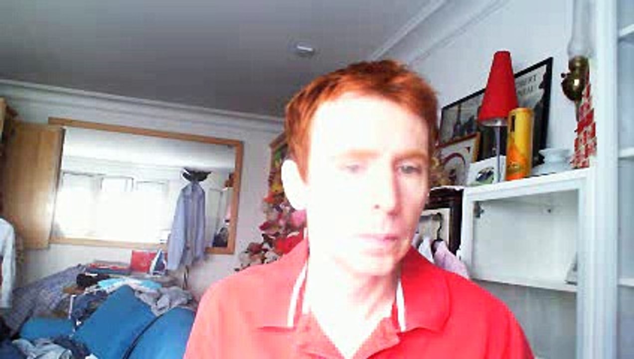 Wiwi égratigne "colle moi Loulou" d'Alain Manaranche