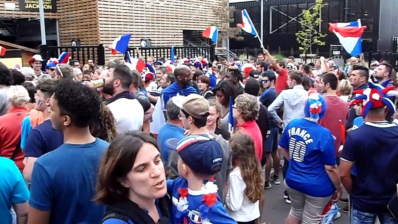Finale de l'Euro 2016 à La Rochelle : "Marseillaise" avant l'ouverture des portes du stade Marcel-Deflandre