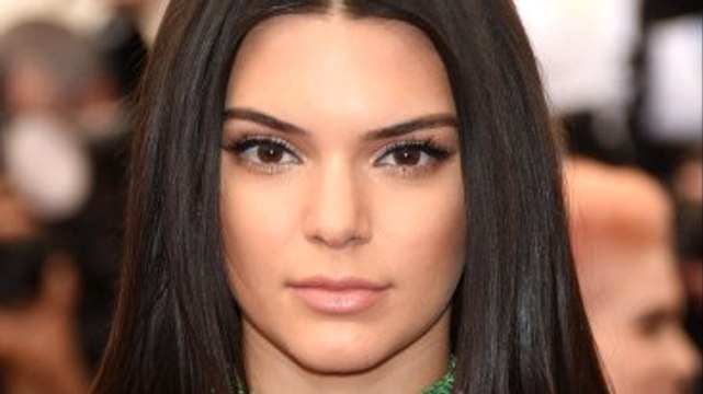 Kendall Jenner'in Manzarası Beğeni Yağmuruna Tutuldu