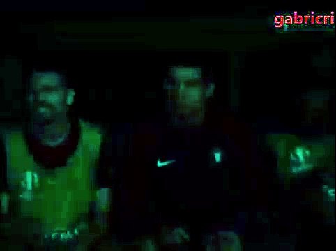 ‫شاهد ما الذي فعله كريستيانو رونالدو في اندريه سيلفا في المباراة النهائية امام فرنسا موقف طريف‬‎