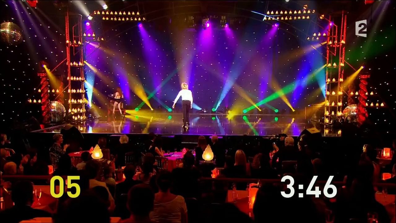 Publicul A ÎNCREMENIT când a văzut ce se întâmplă pe scenă. Au plătit 1.000$ pe bilet, dar nu se așteptau la așa ceva...