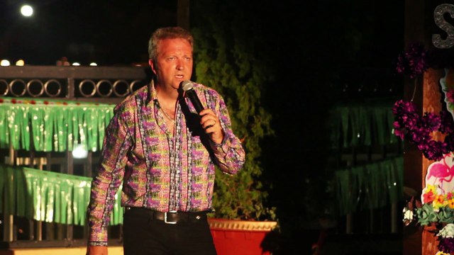 Colin Paul sings 'It Hurts Me' Elvis Week 2015