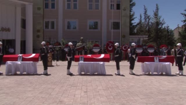 Şehirlerarası Otobüs Terminali'ndeki Çatışmada Şehit Olan Polis Memurları İçin Tören Düzenlendi (2)