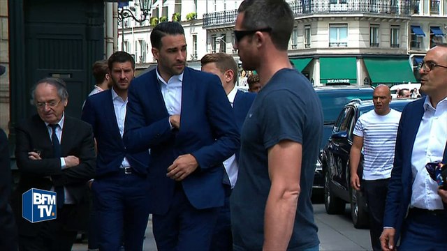 François Hollande reçoit les Bleus à l'Elysée