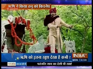 Kasam Tere Pyaar Ki - Rishi and Tanu Running Marriage