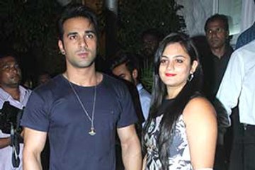 Pulkit says wife Shweta is using her miscarriage to gain sympathy