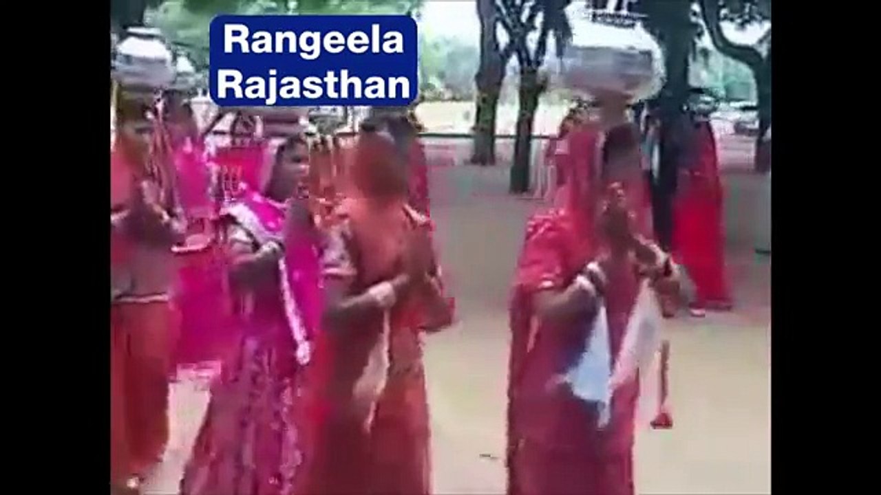 Amazing Dance by Desi Lady on rajasthani song |  Meena dance
