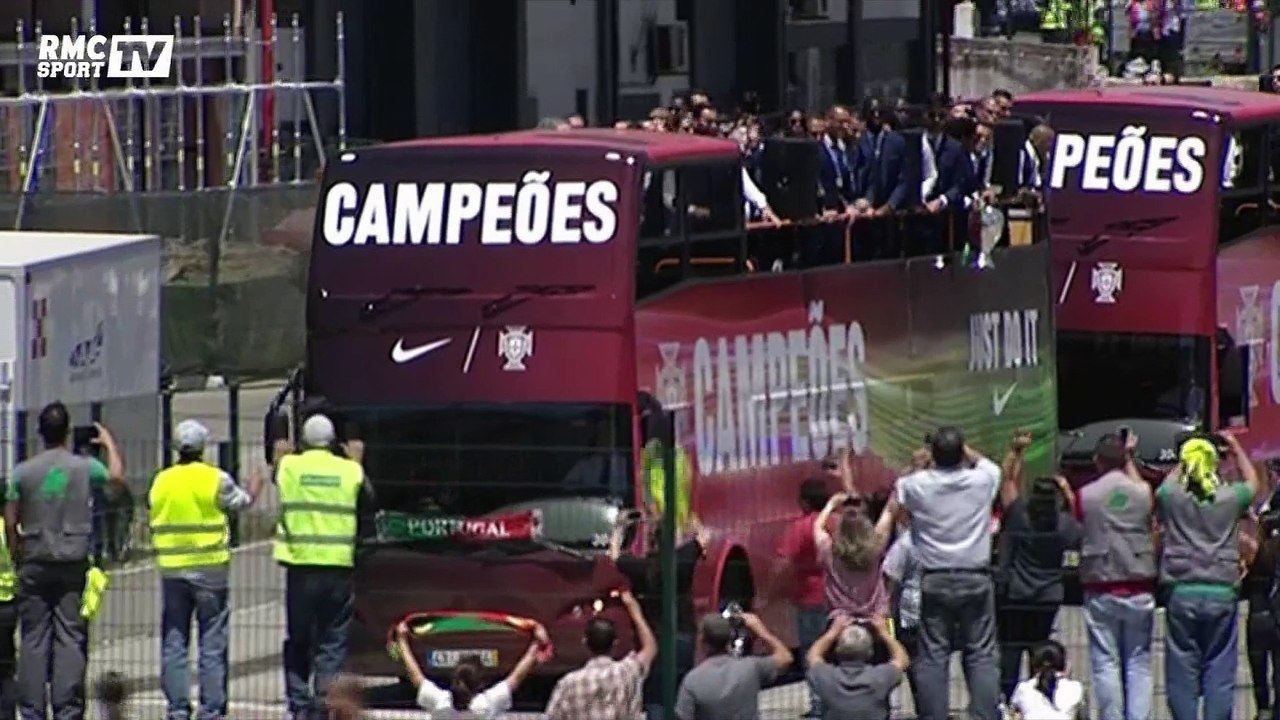Les Portugais de retour au pays avec le trophée
