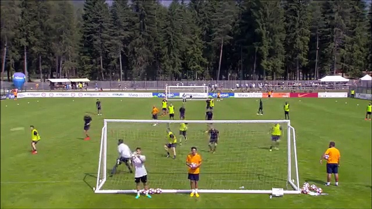 Pinzolo, allenamento Roma: che gol Ricci!