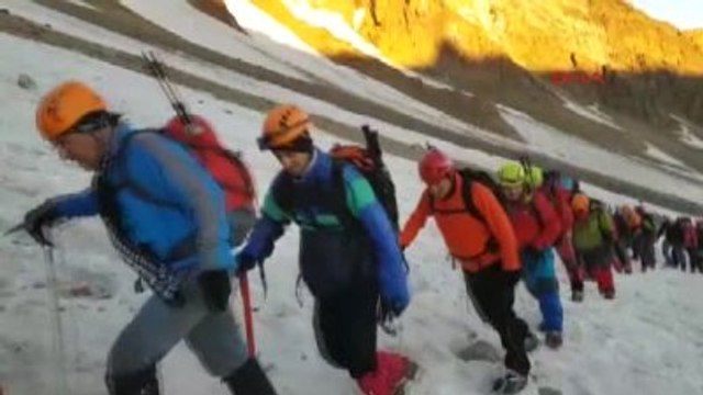Kayseri Dağcılar Erciyes?in Zirvesine Tırmandı