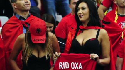 Qui est Rike Roci, la supportrice albanaise qui enflamme l'Euro 2016