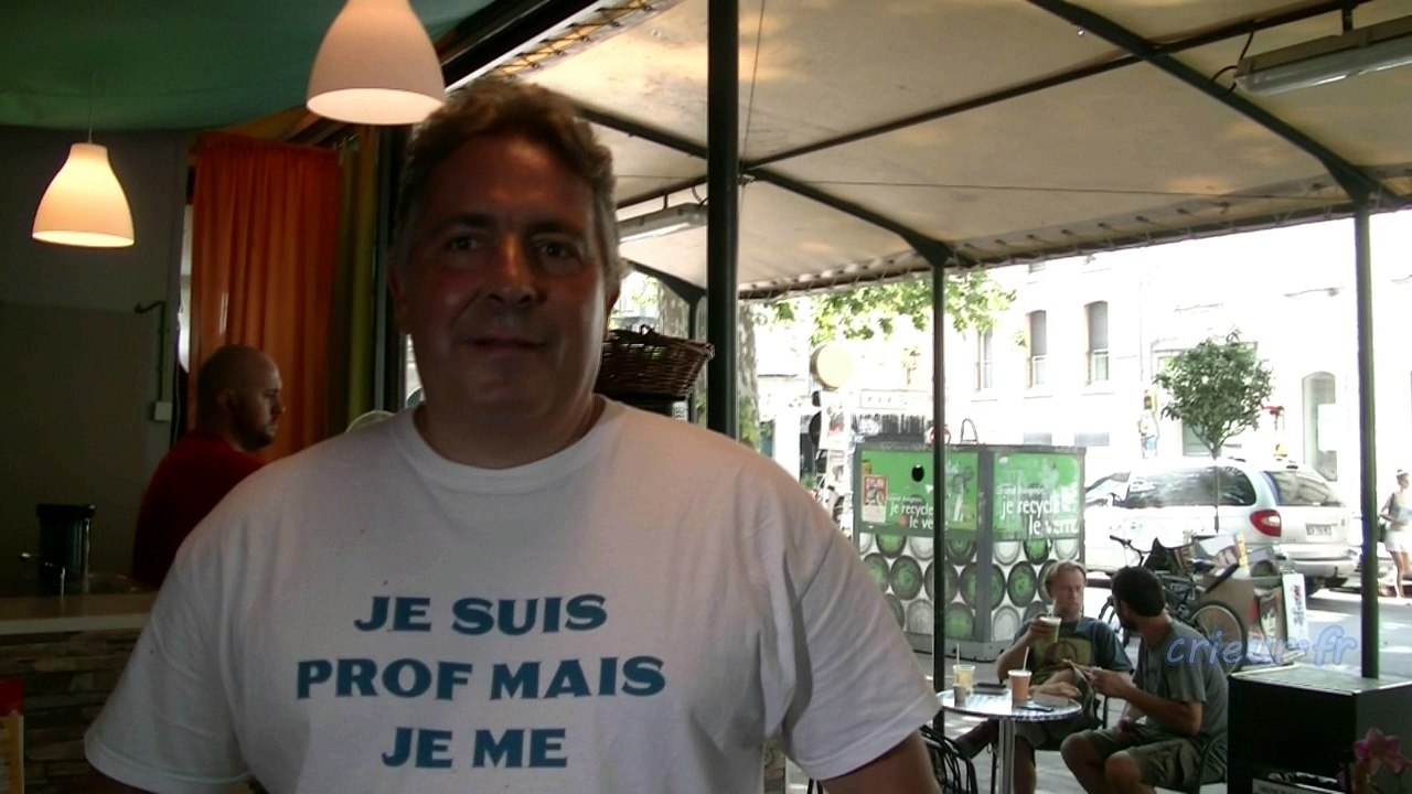 "Je suis prof mais je me soigne", une pièce d'Eric Lallau au Off