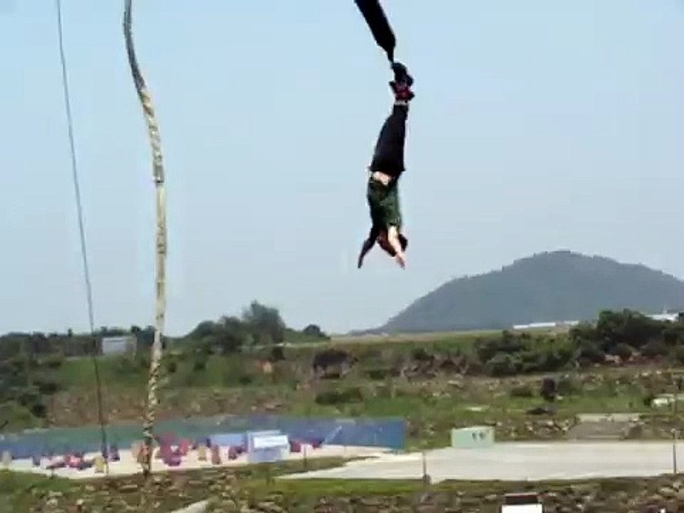 Bungee Jump accident miscalculation fail