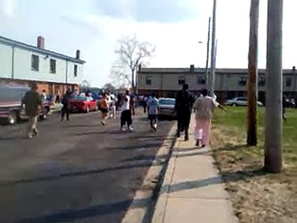 Hood Fights Da Bass 4/10/11 pt.2