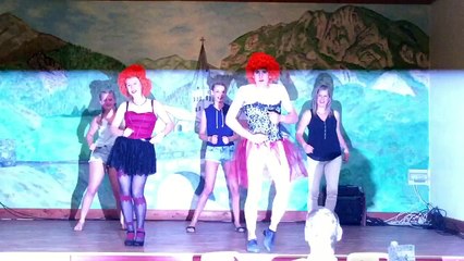 Au cours de l'anniversaire de Fifi La Boulange !