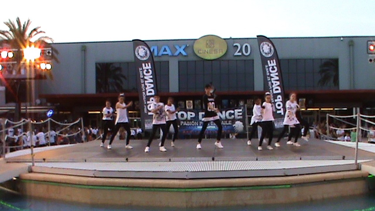 28 STREET DANCE AIDA FLOW GIRLS