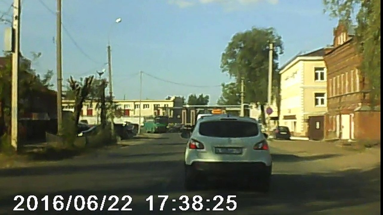 Cops Don't Take Fleeing Bikers Crap