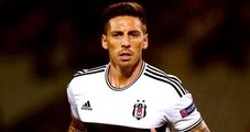 Jose Sosa: Terör Olayları Nedeniyle Beşiktaş'tan Ayrılma Kararı Aldım