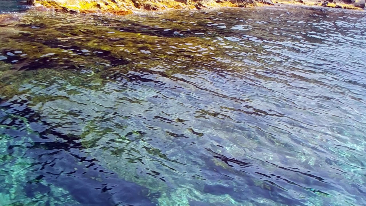 Cala di Licata visitando le grotte - Isola di Pantelleria