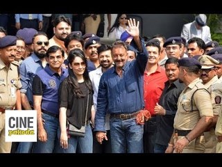 Sanjay Dutt walking out of Yerwada Jail | CinePakoda