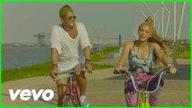 Carlos Vives, Shakira - La Bicicleta (Official Joke)