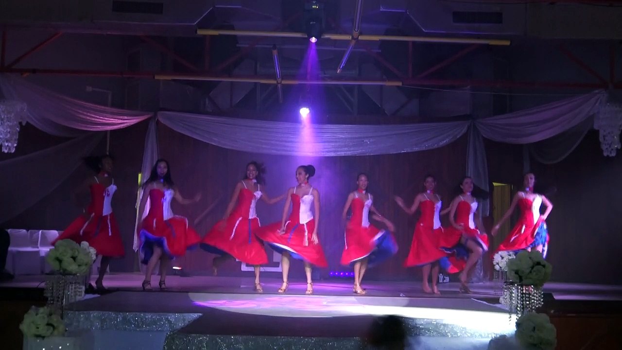 Reine de l'Entre-Deux 2016 - 19 French Cancan