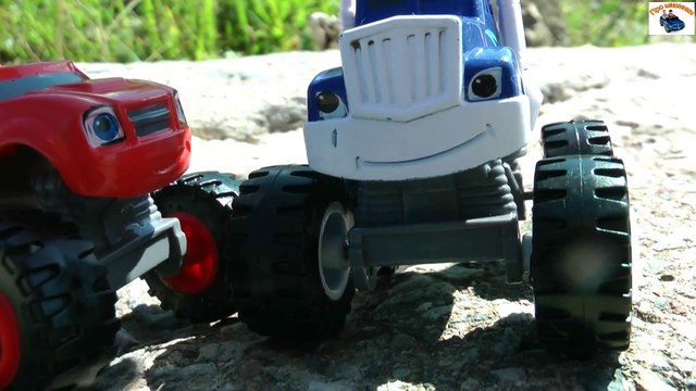 Крушила в грязи Смотреть Вспыш и Чудо машинки онлайн Машинки Вспыш Мультики для мальчиков