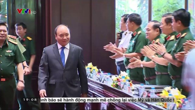 Thủ tướng Nguyễn Xuân Phúc tại hội nghị quân chính toàn quân