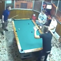Le champion du billard, c'est lui !